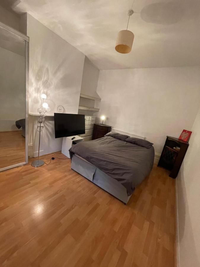 Elmdene Road - Large Alloggio in famiglia Londra